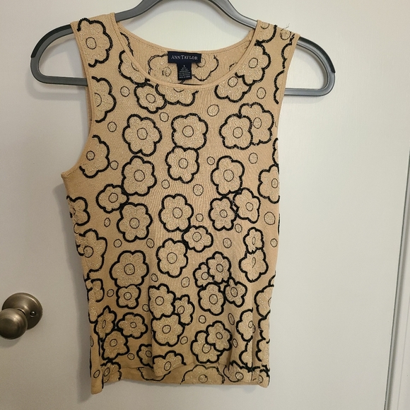 Ann Taylor Tops - Ann Taylor Sleeveless Top Size S Vintage 100% Silk Embroidered